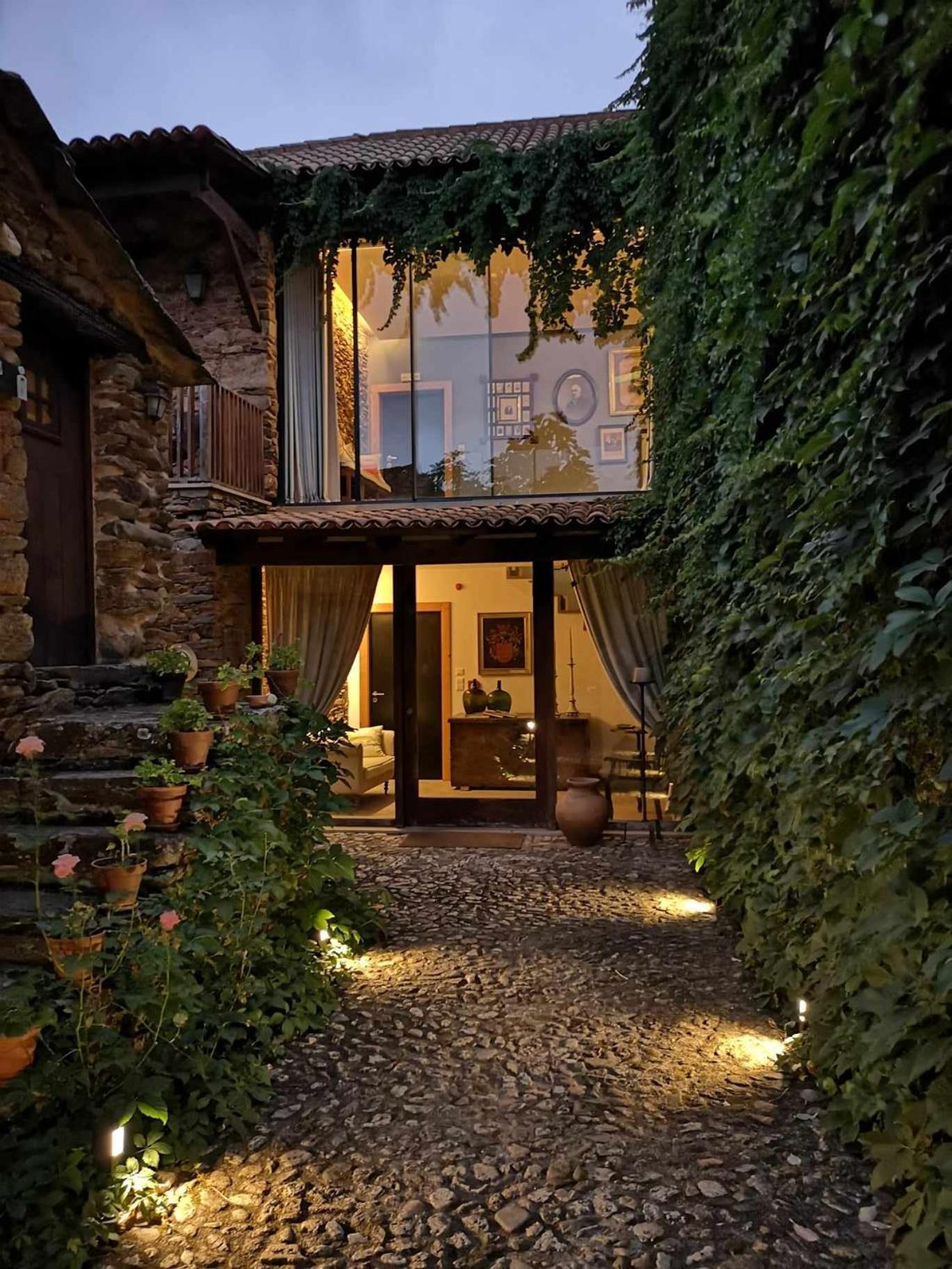 Casa De Baixo - Nature Hotel *