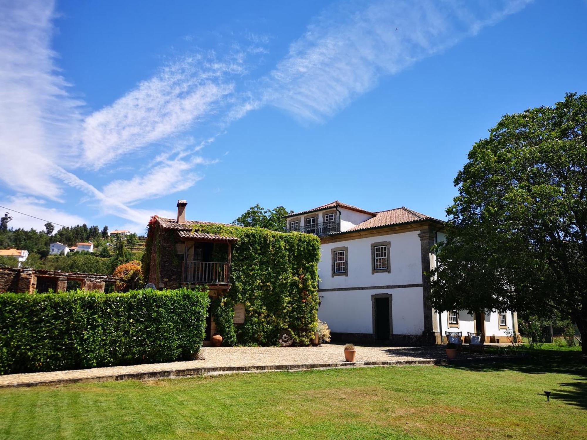 Casa De Baixo - Nature Hotel Alvoco das Varzeas