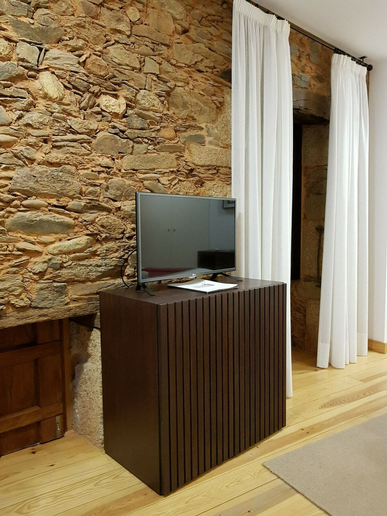 Casa De Baixo - Nature Hotel Farm stay